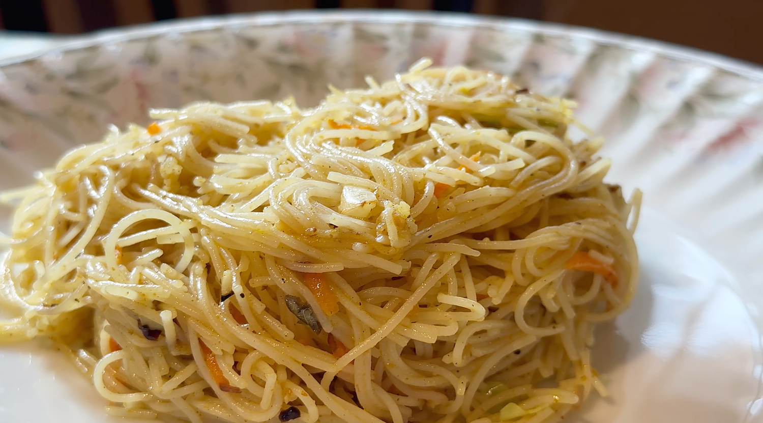 動画を読み込む: - ホテルの朝食ビュッフェにて提供　- カフェのランチメニューとしてアジアンスパイス副菜に　- ケータリング用パックで大量調理も簡単　- Served in hotel buffets　- Added to spicy café lunch menus　- Easy for bulk cooking in catering use